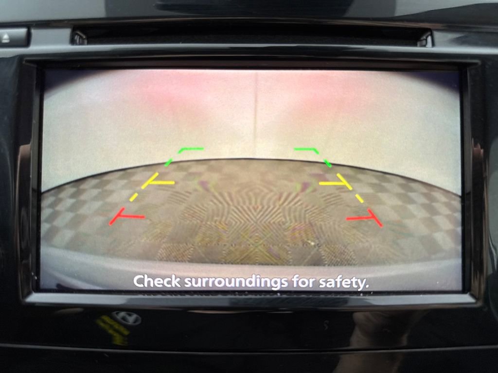 Used 2022 Nissan Rogue Sport S image 16