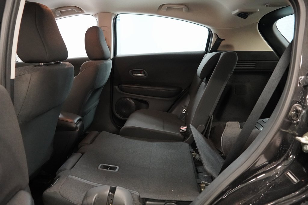 Used 2017 Honda HR-V LX image 25