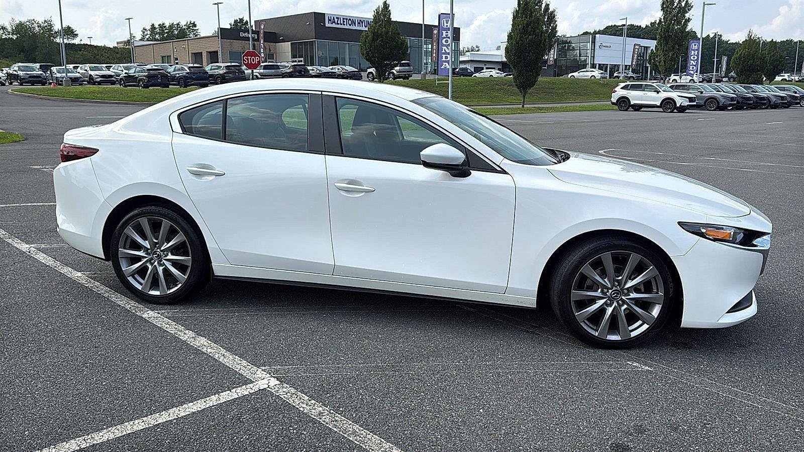 Used 2020 MAZDA MAZDA3 AWD Sedan w/ Select Package image 3