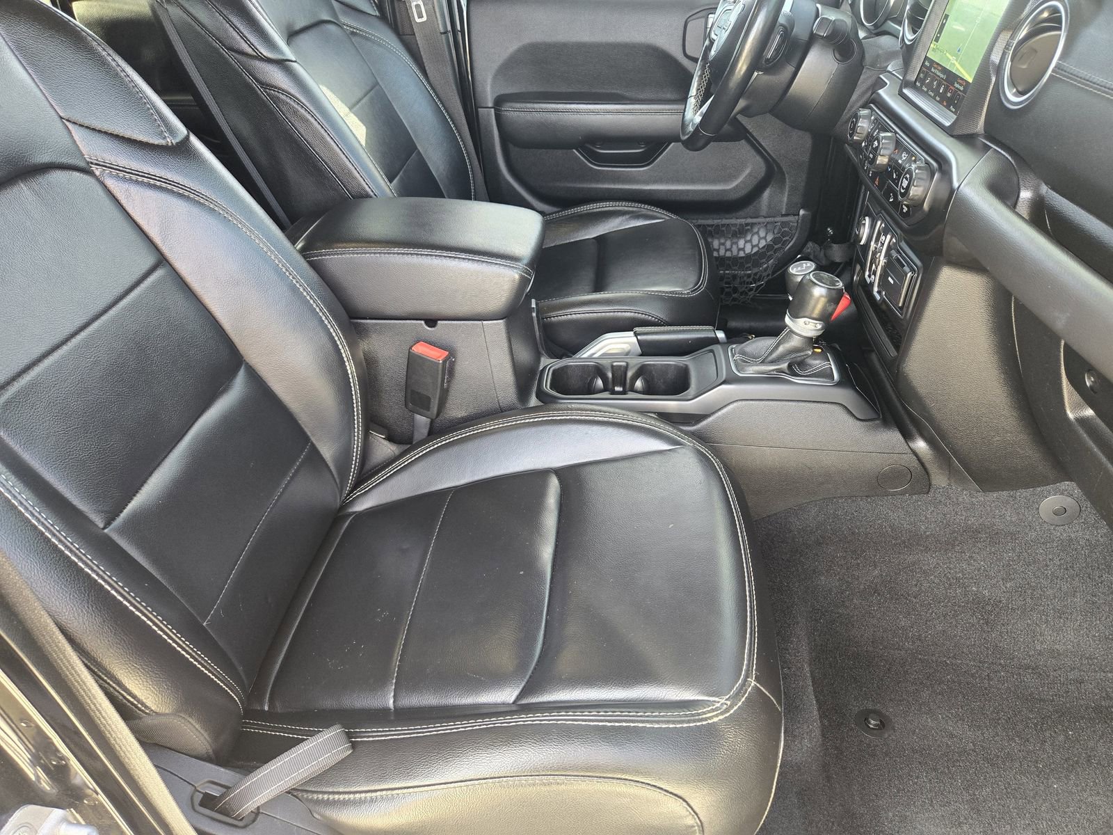 Used 2021 Jeep Wrangler Unlimited Sahara image 10