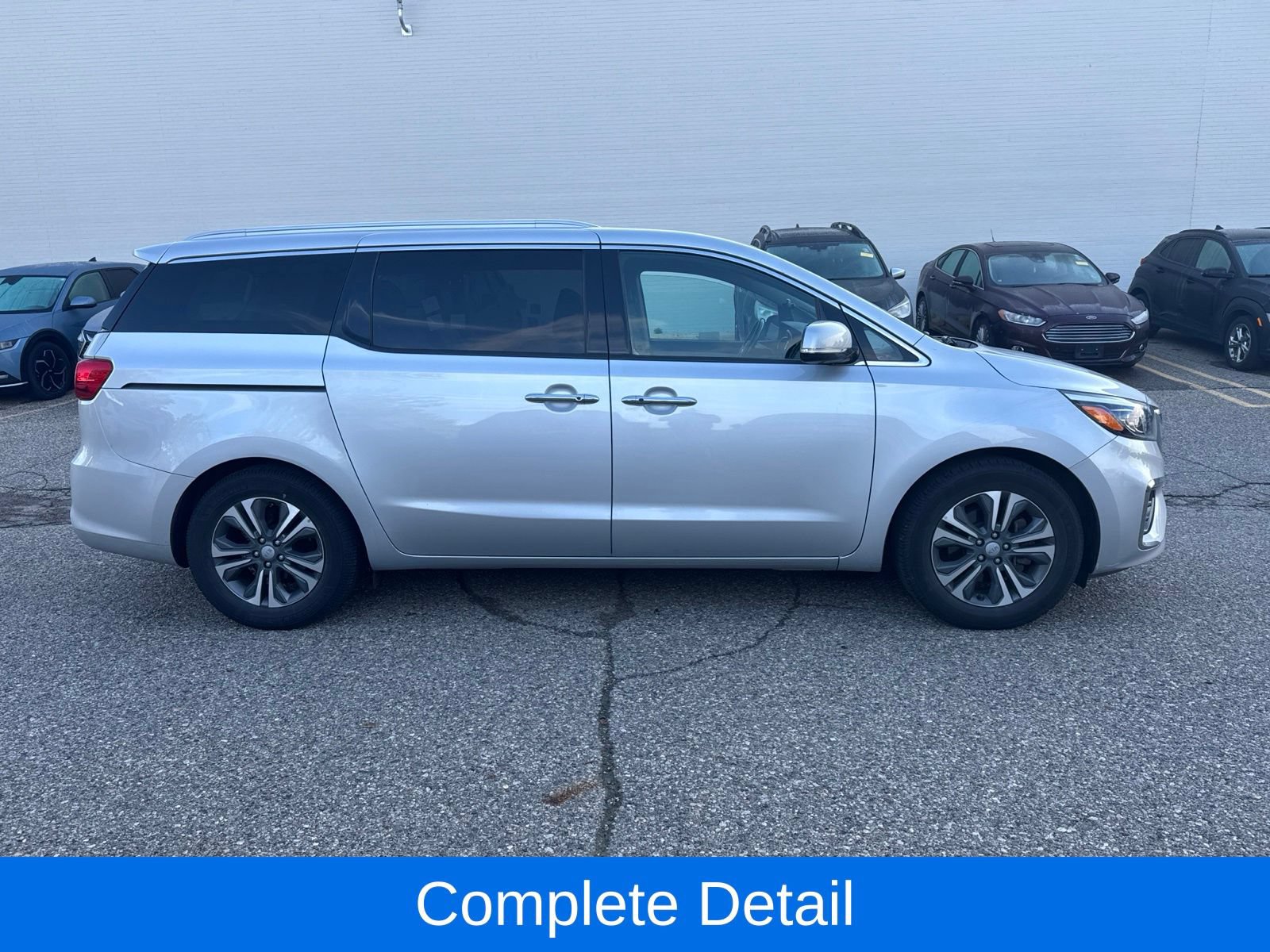 Used 2020 Kia Sedona SX FWD image 3