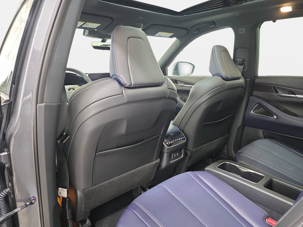 Certified 2026 INFINITI QX60 Sport AWD/4WD image 10