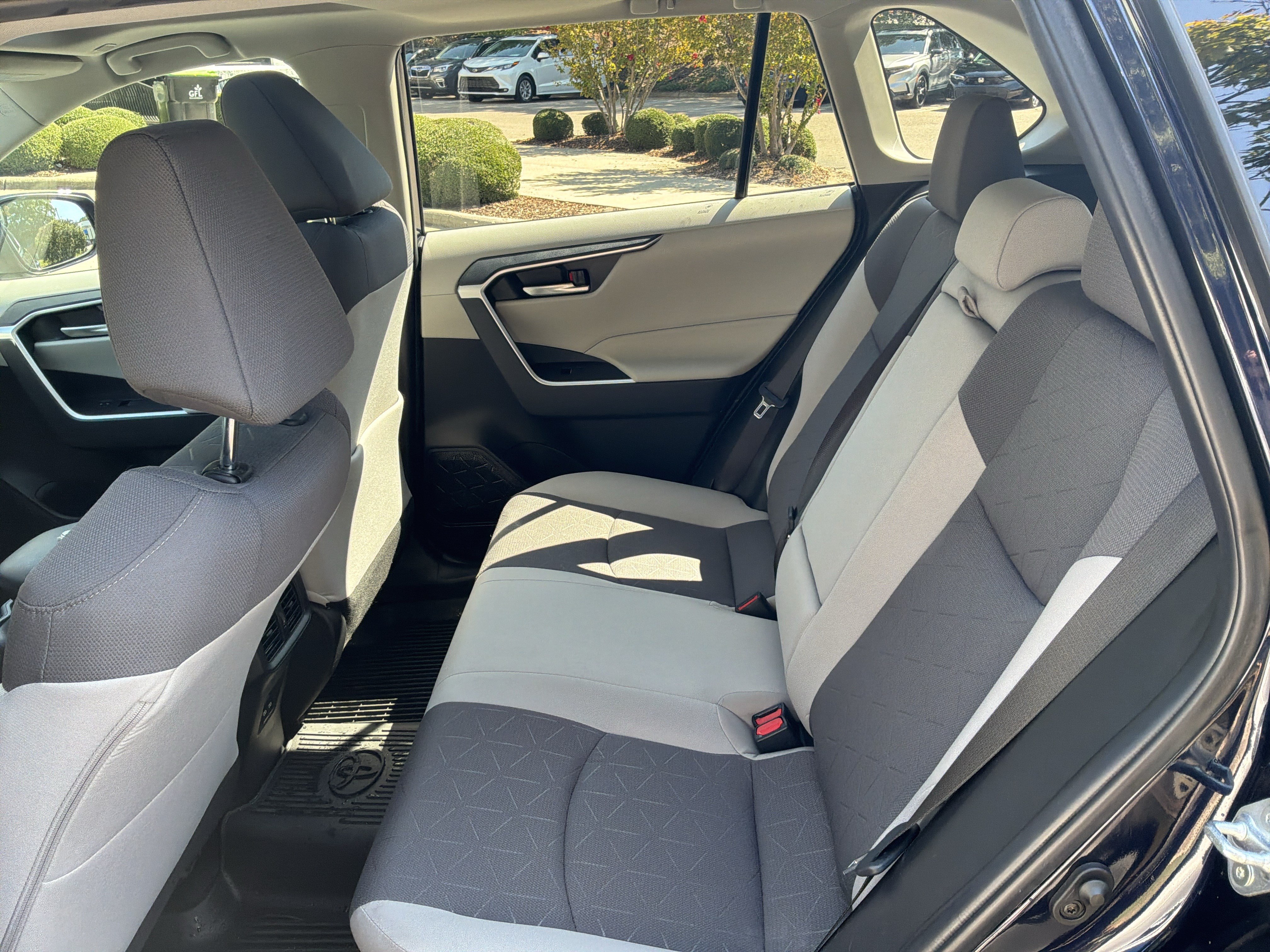 Used 2024 Toyota RAV4 XLE w/ Convenience Package AWD/4WD image 31