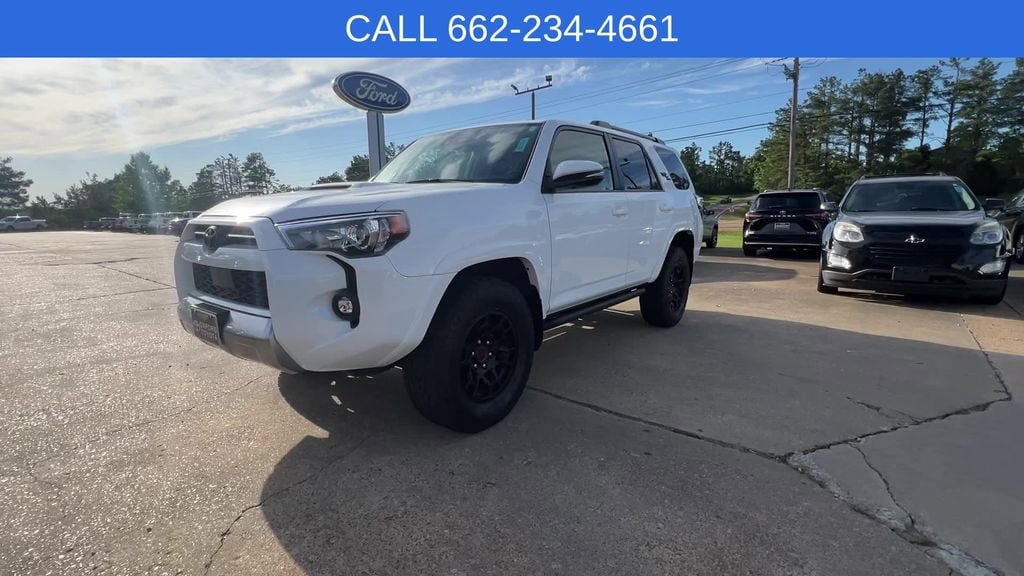 Used 2024 Toyota 4Runner TRD Off-Road Premium w/ Moonroof Package AWD/4WD image 2