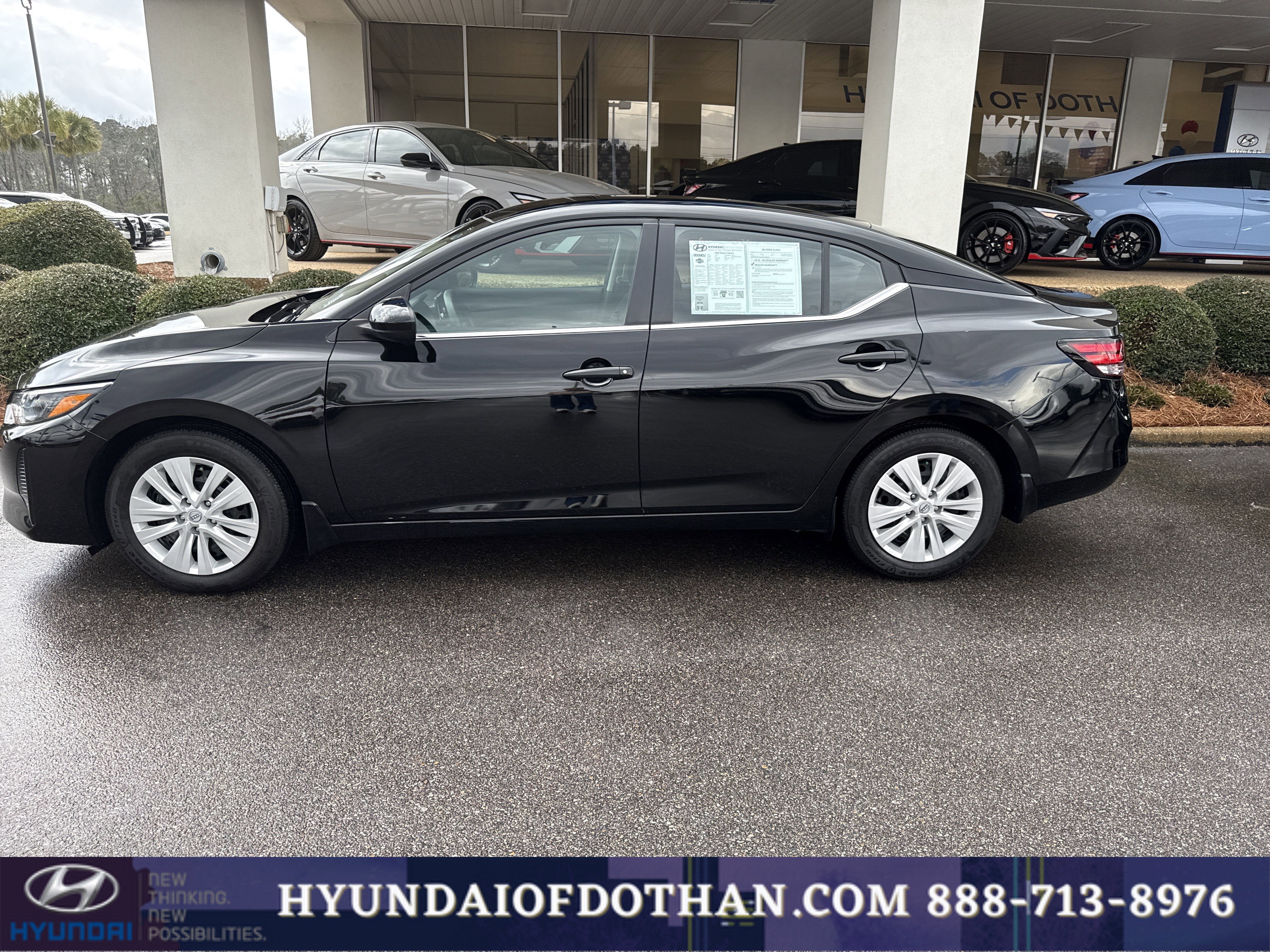 Used 2024 Nissan Sentra S image 2
