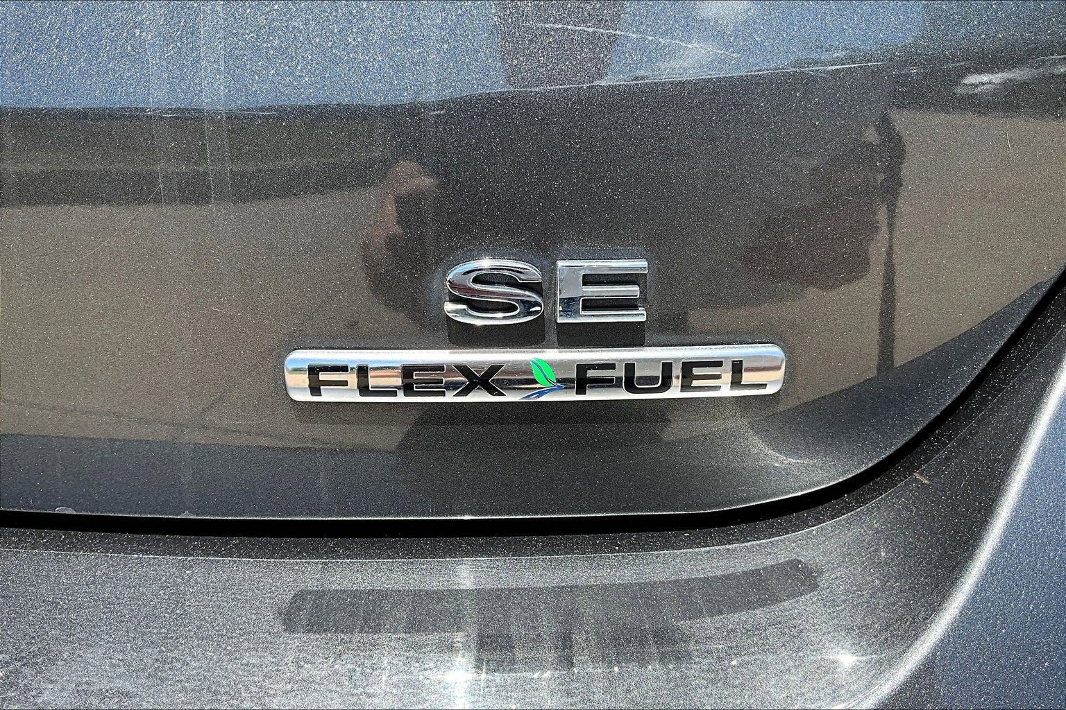 Used 2015 Ford Focus SE w/ Equipment Group 201A FWD image 24