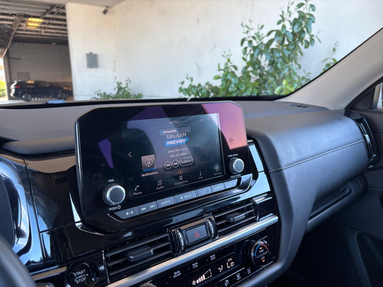 Used 2025 Nissan Pathfinder SV FWD image 20