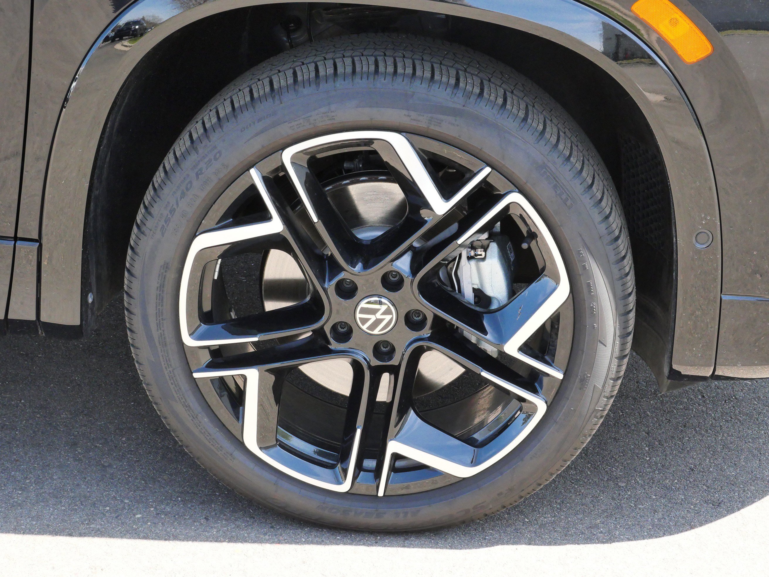 Certified 2026 Volkswagen Tiguan SEL R-Line AWD/4WD image 15