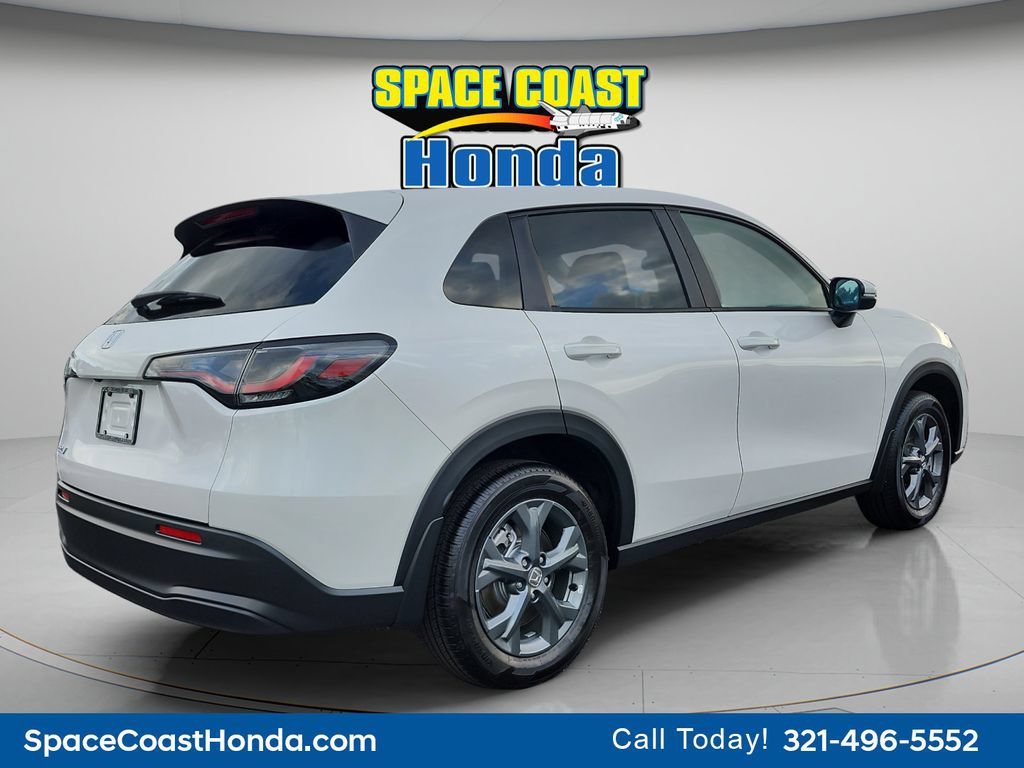 New 2026 Honda HR-V LX image 8