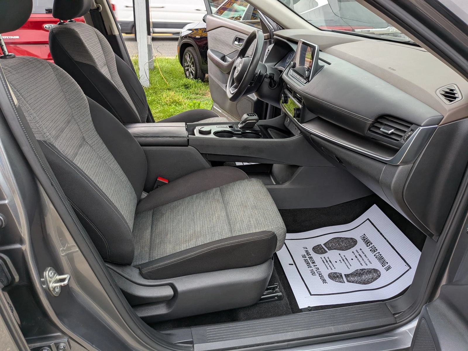 Used 2023 Nissan Rogue SV AWD/4WD image 38