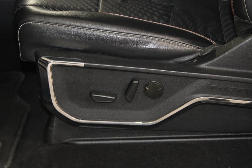 Used 2024 Ford F250 Lariat image 24