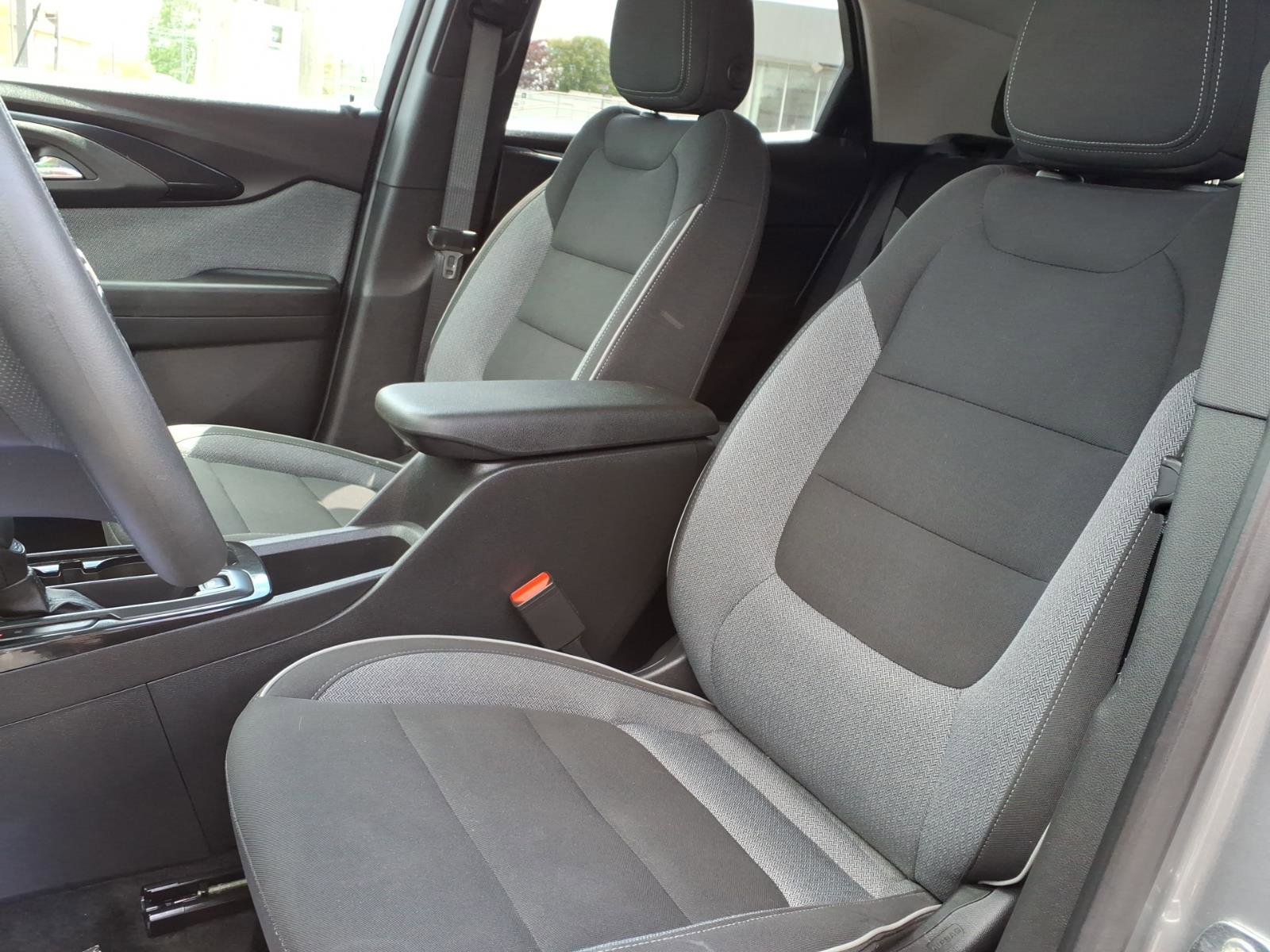 Used 2023 Chevrolet TrailBlazer LT w/ Convenience Package AWD/4WD image 11