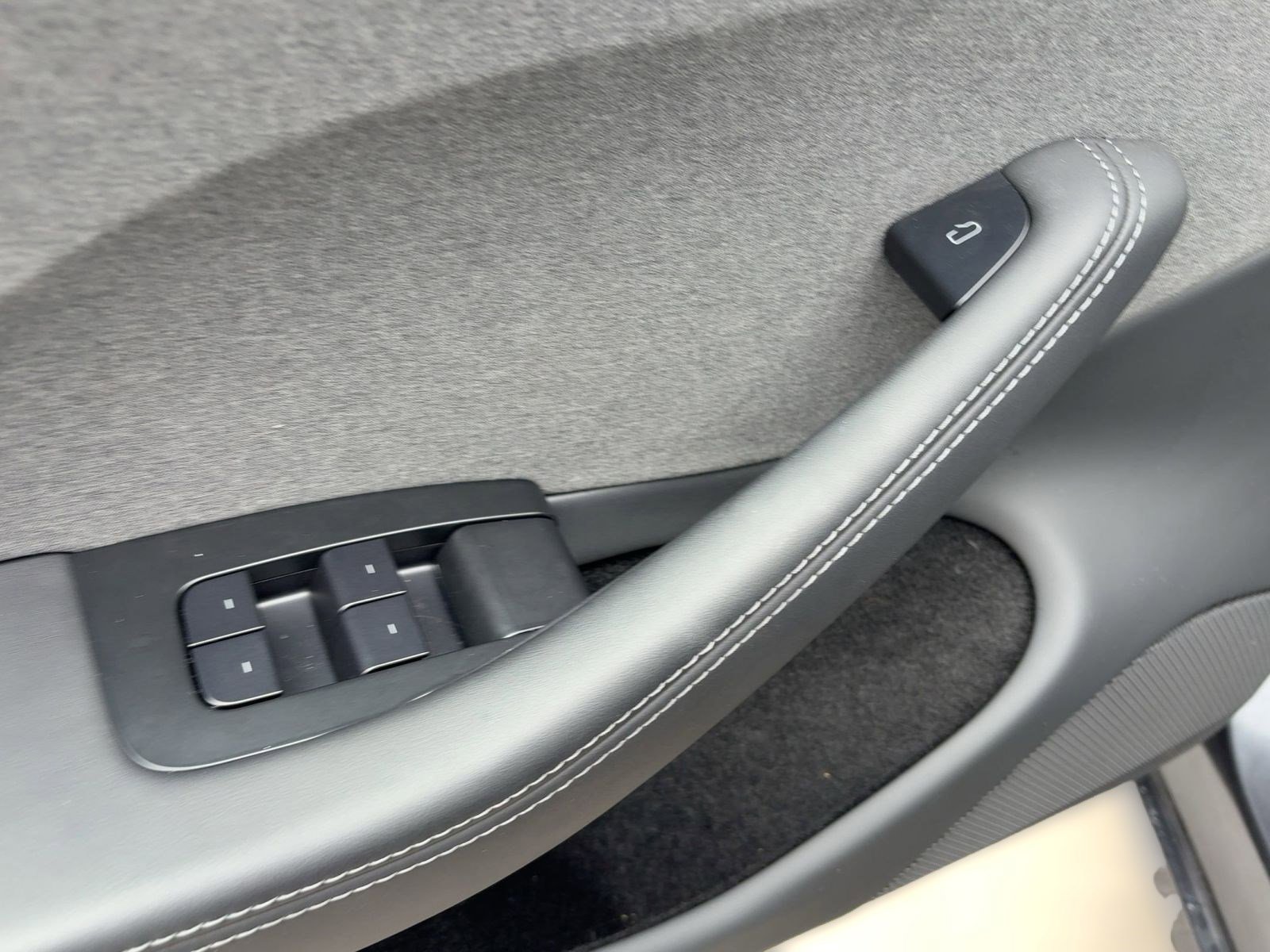 Used 2025 Tesla Model 3 Long Range image 12