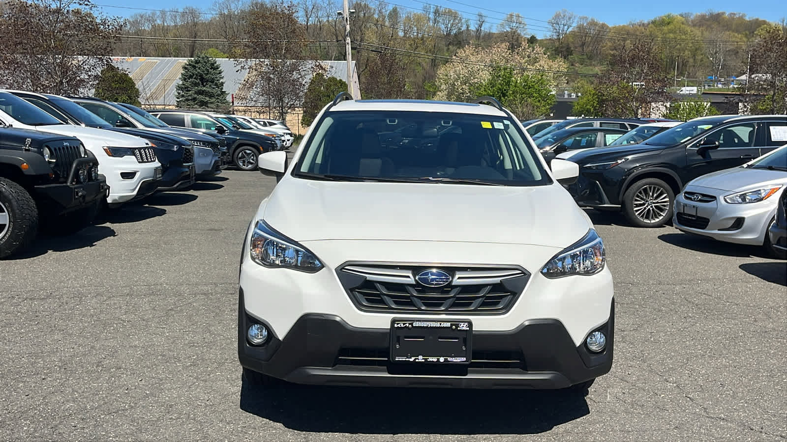 Used 2021 Subaru Crosstrek 2.0i Premium w/ Moonroof Package AWD/4WD image 2