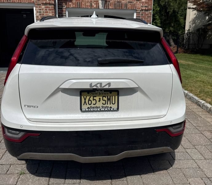 Certified 2023 Kia Niro Wave FWD image 5