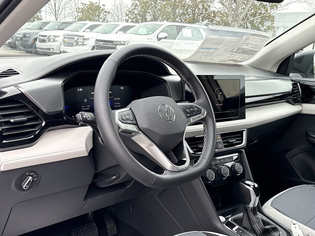 New 2026 Volkswagen Taos S image 10