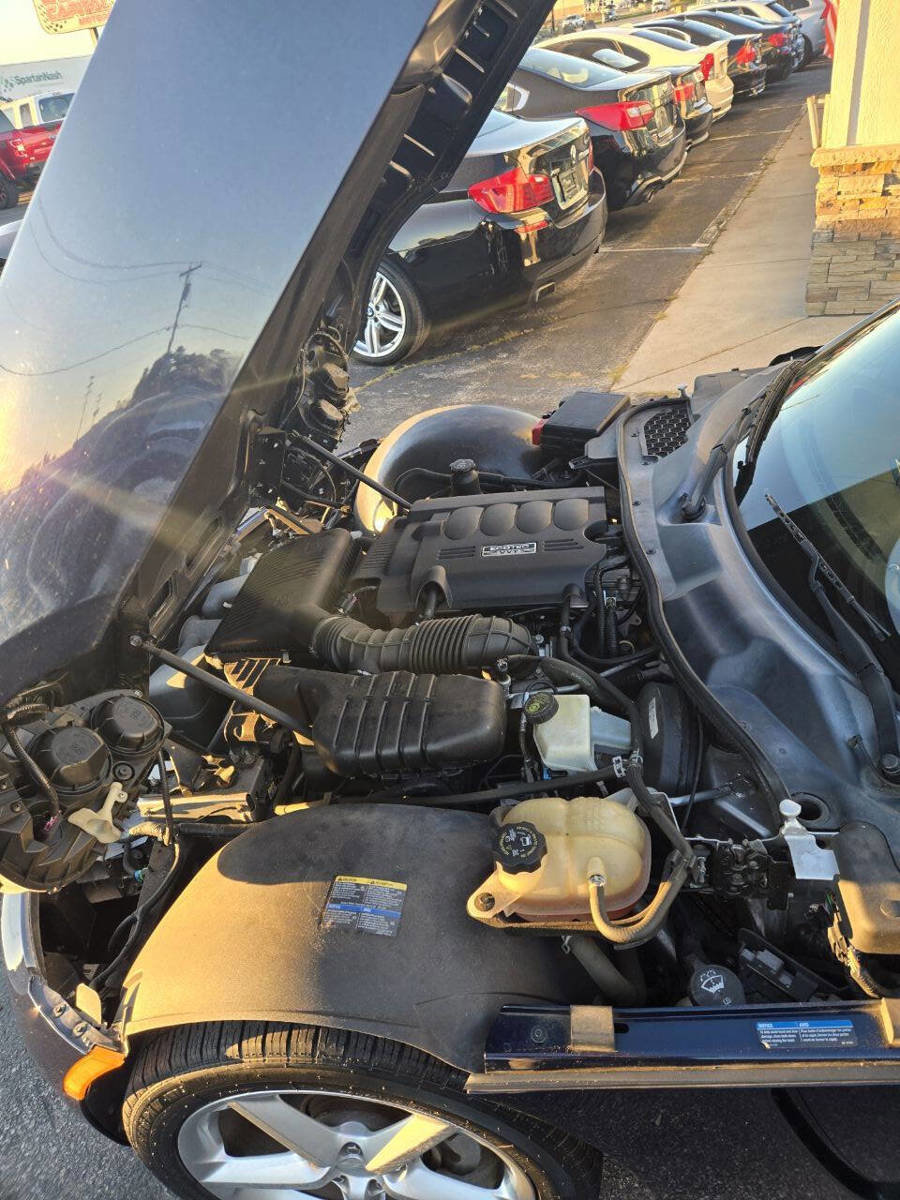 Used 2008 Saturn Sky w/ Premium Trim Package image 38