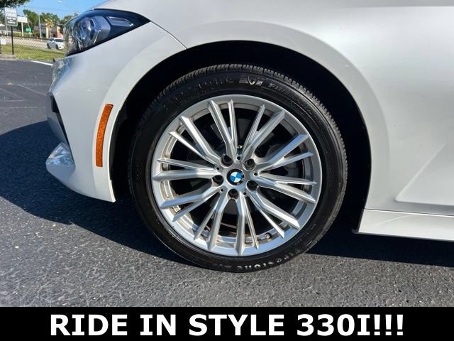 Used 2023 BMW 330i Sedan w/ Driving Assistance Package RWD image 9