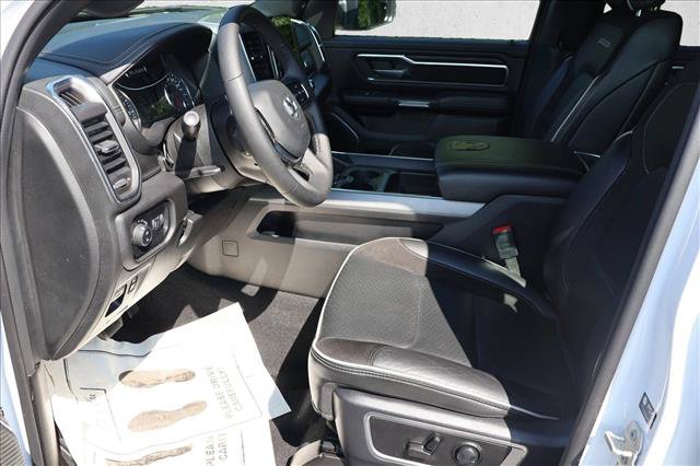 Used 2025 RAM 1500 Laramie AWD/4WD image 27