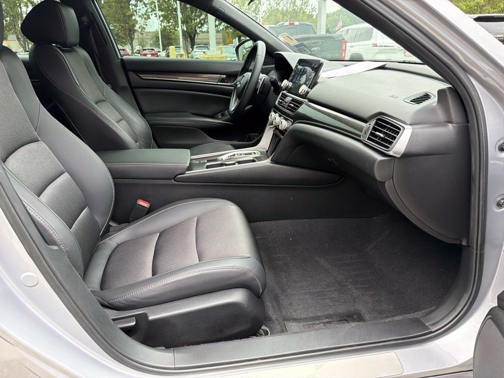 Used 2021 Honda Accord Sport image 12