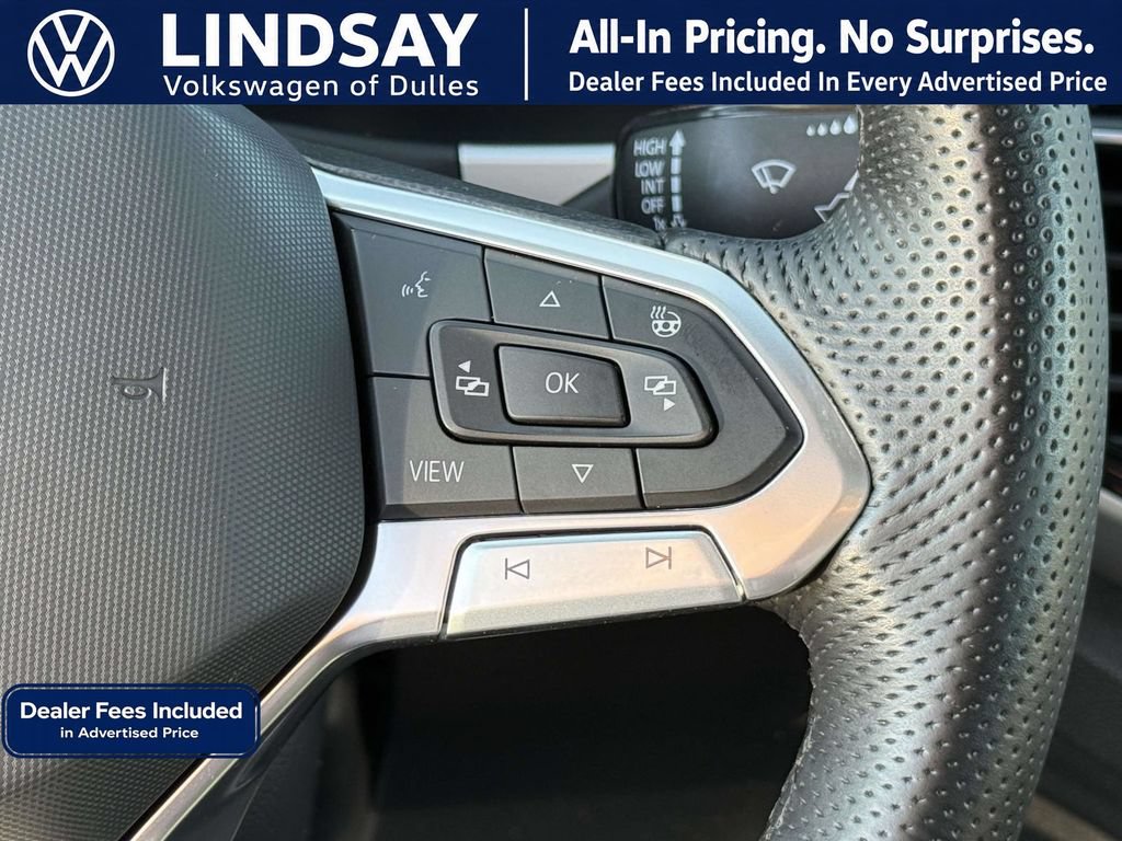 Used 2023 Volkswagen Atlas Cross Sport SEL R-Line AWD/4WD image 22