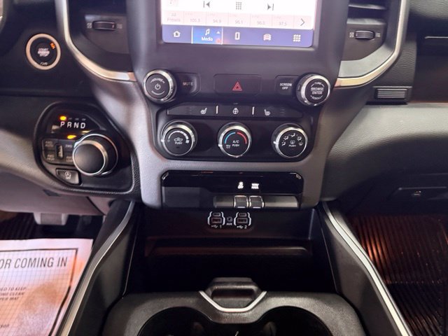 Used 2023 RAM 1500 Big Horn AWD/4WD image 30