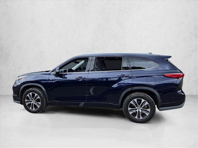 Used 2021 Toyota Highlander XLE FWD image 8