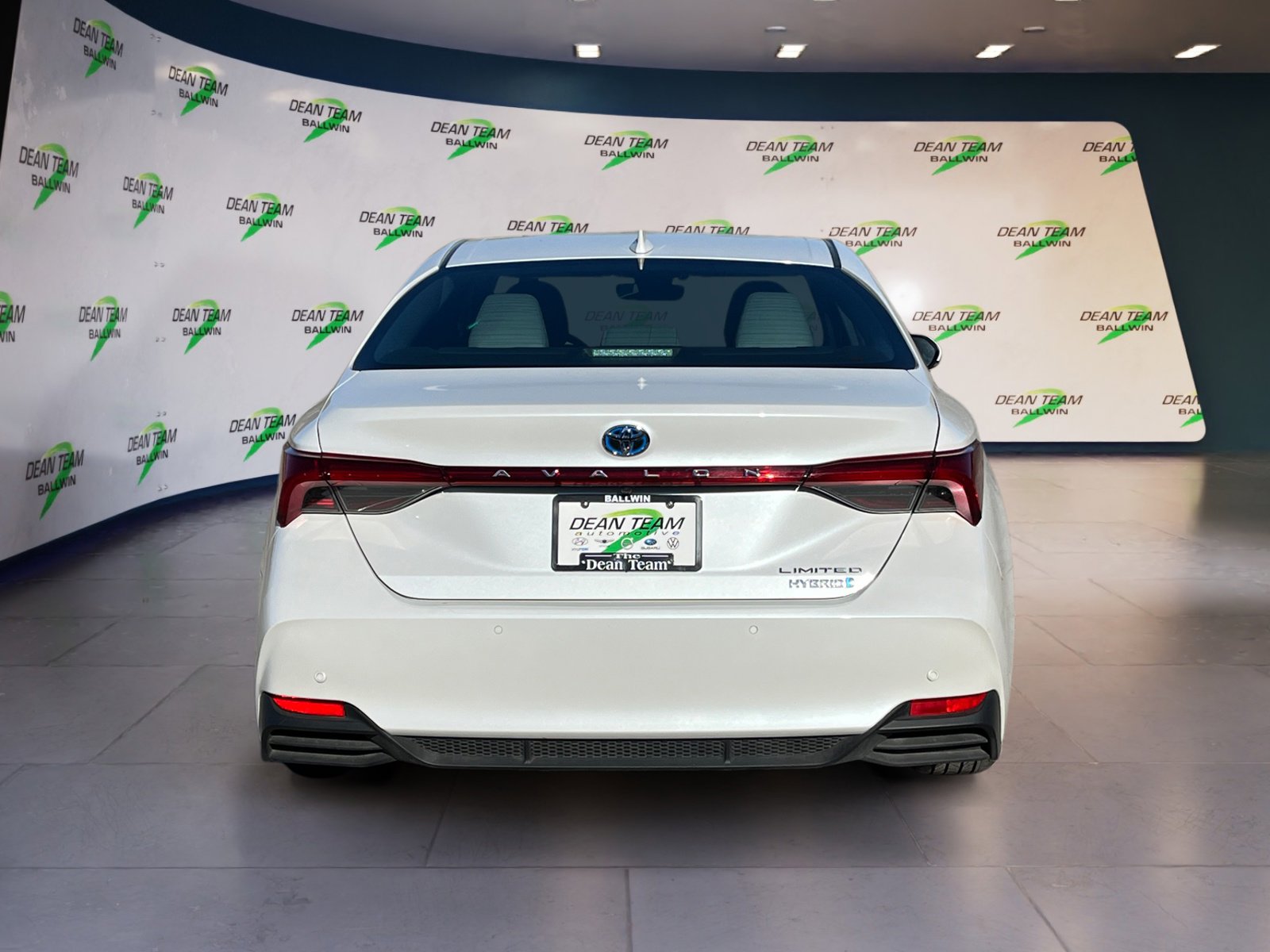 Used 2020 Toyota Avalon Limited w/ Advanced Safety Package image 7