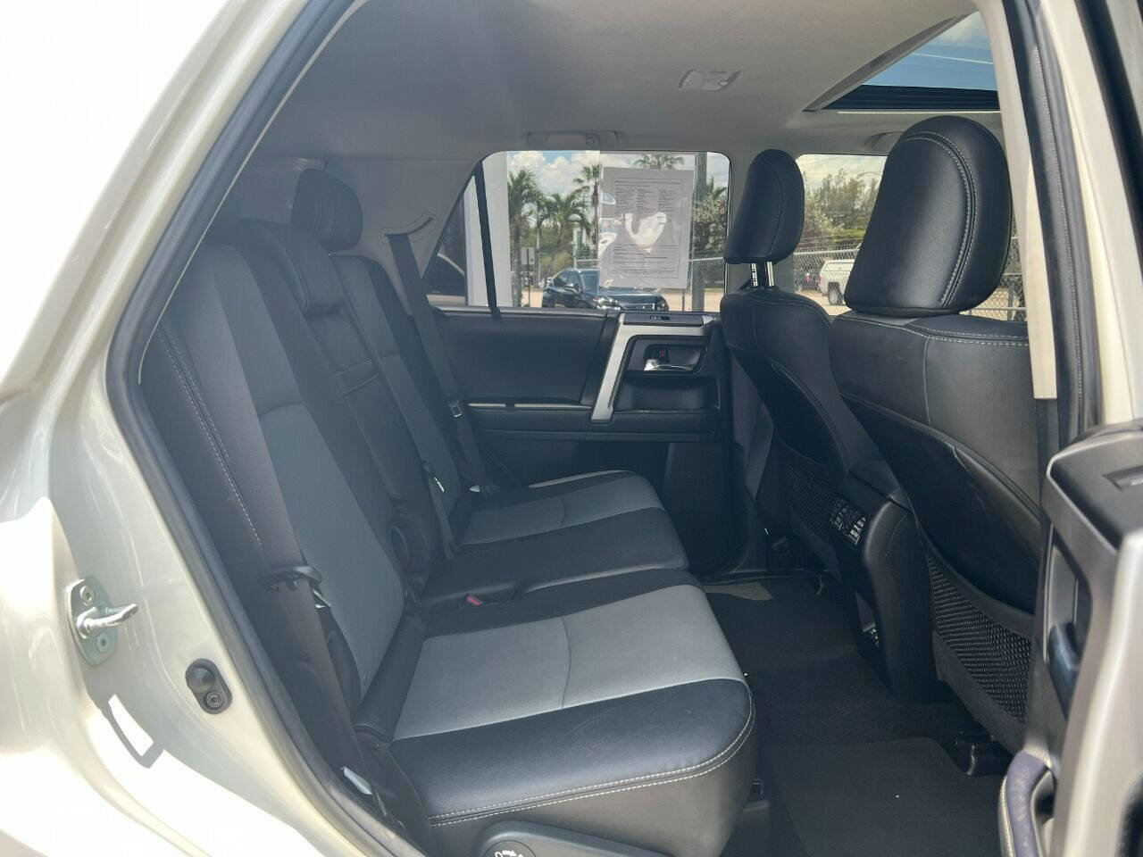 Used 2022 Toyota 4Runner SR5 Premium w/ Moonroof Package RWD image 11