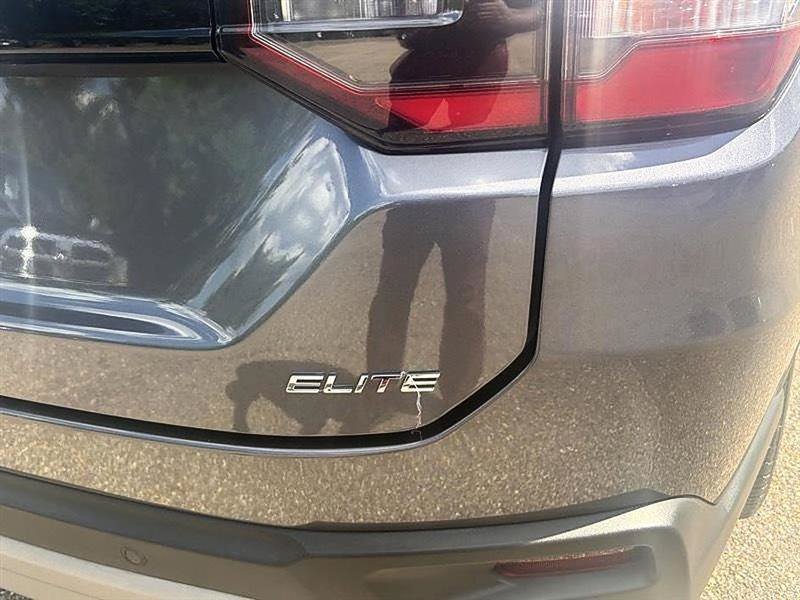 Used 2025 Honda Pilot Elite image 37