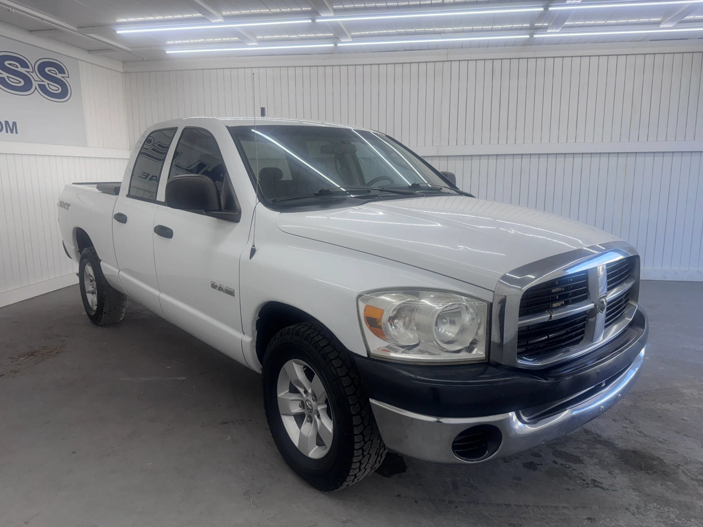 Used 2008 Dodge Ram 1500 Truck ST RWD image 3