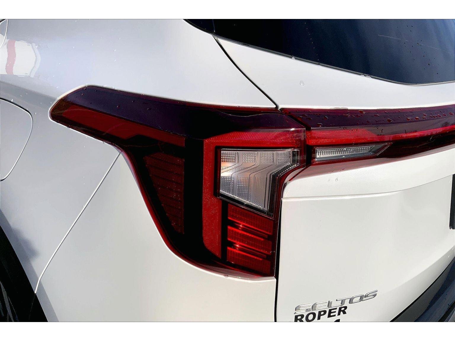 Used 2024 Kia Seltos SX image 25