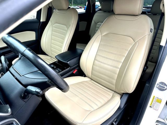Used 2019 Ford Edge SEL w/ Equipment Group 201A FWD image 13