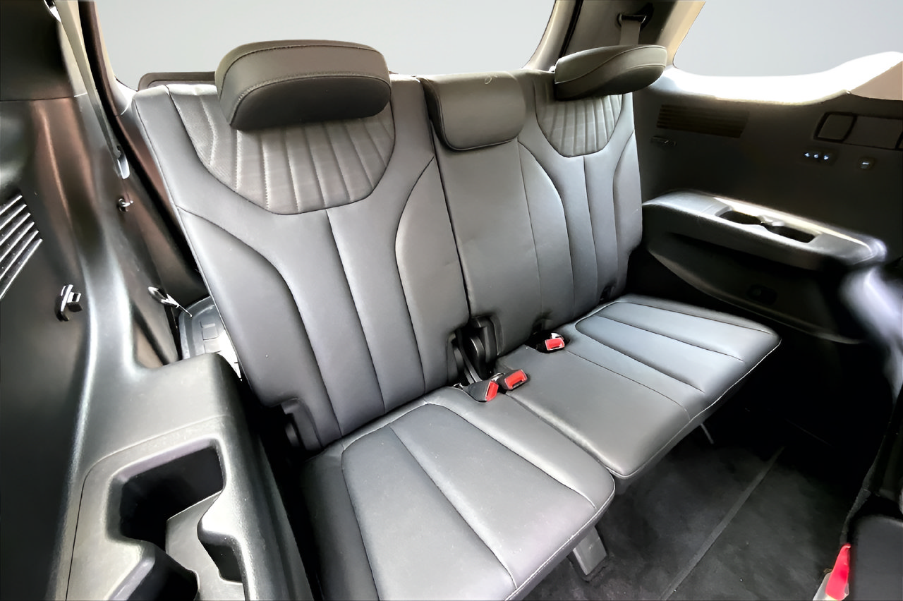 Used 2024 Hyundai Palisade Limited FWD image 29