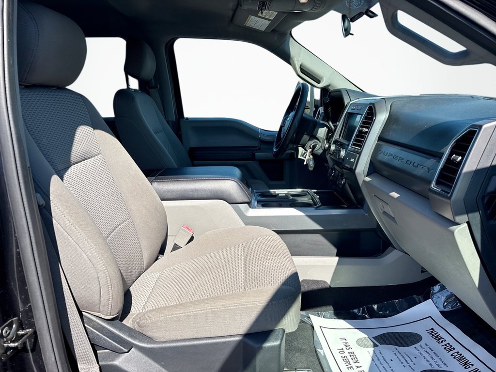 Used 2019 Ford F250 XLT w/ XLT Premium Package AWD/4WD image 13