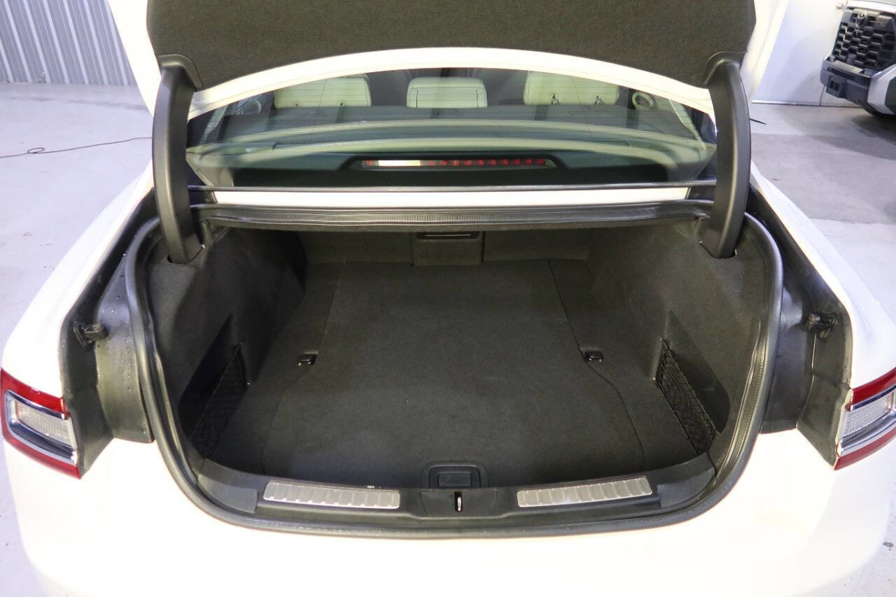 Used 2020 Lincoln Continental Reserve w/ Luxury Package image 28