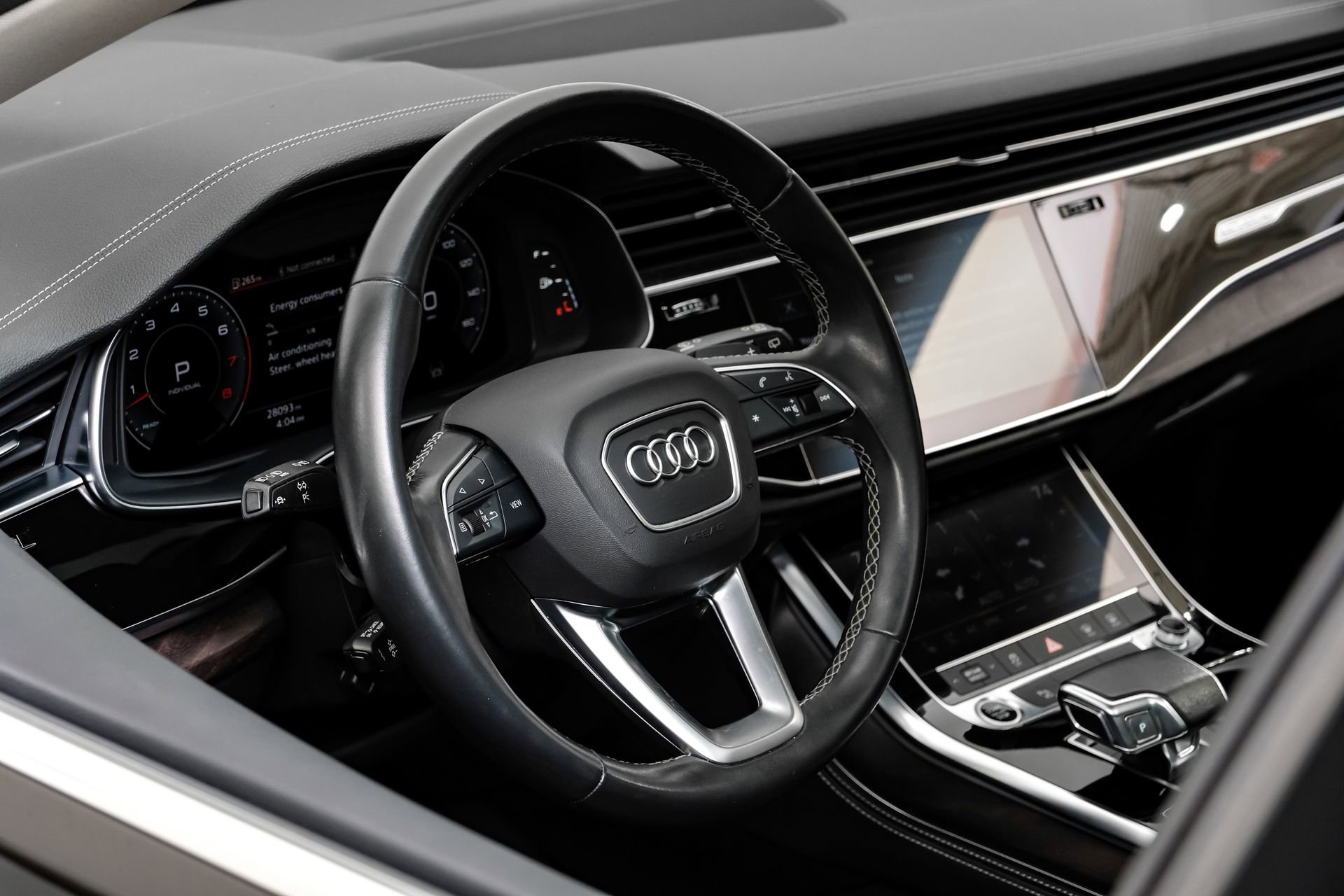 Used 2023 Audi Q8 Premium Plus w/ Premium Plus Package image 20