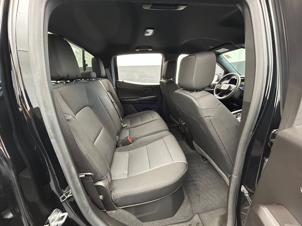Used 2026 Chevrolet Colorado W/T w/ WT Custom Package RWD image 16