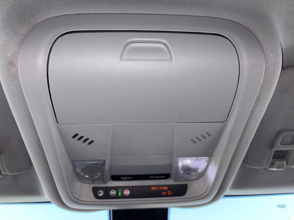 Used 2021 Chevrolet Equinox LT FWD image 19