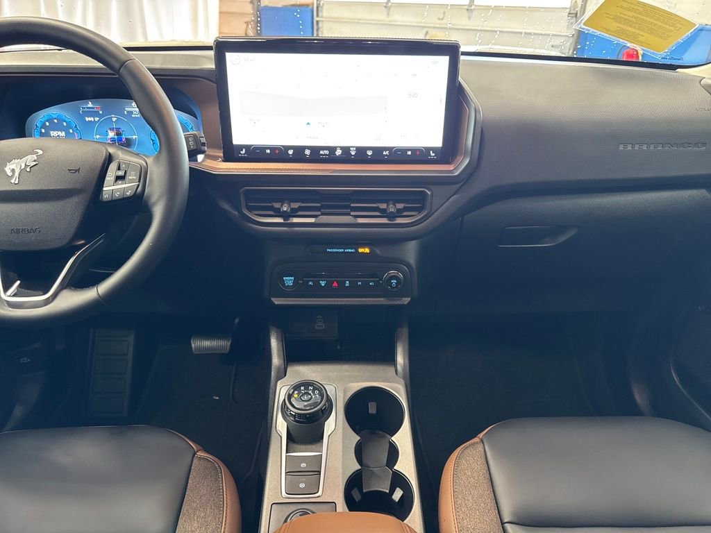 Certified 2025 Ford Bronco Sport Outer Banks w/ Outer Banks Tech Package+ AWD/4WD image 19