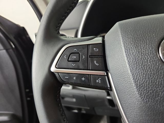 Used 2025 Toyota Highlander XLE AWD/4WD image 25