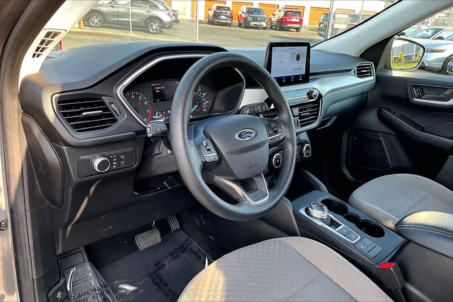 Used 2022 Ford Escape SE FWD image 17
