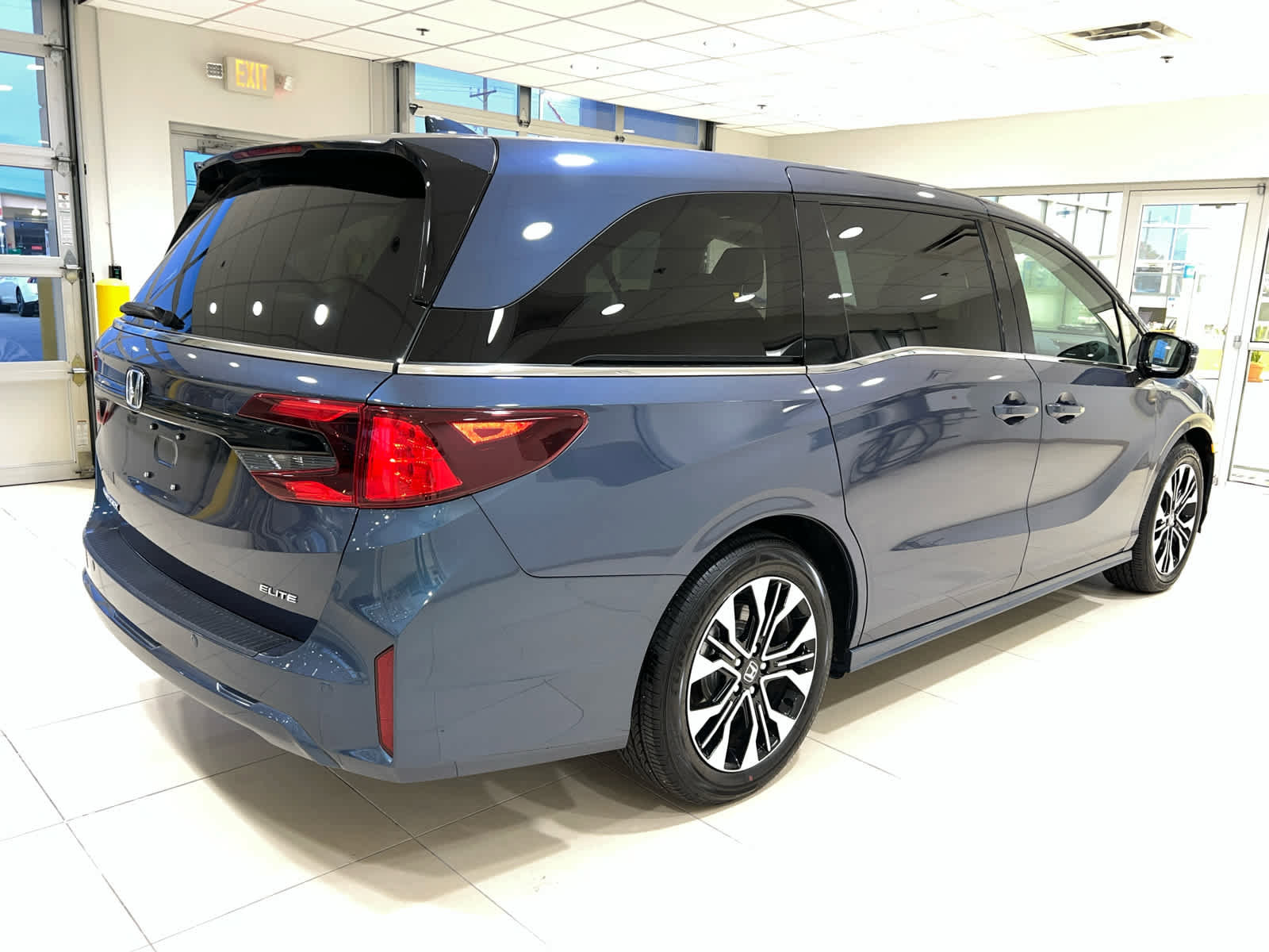 Certified 2026 Honda Odyssey Elite image 10