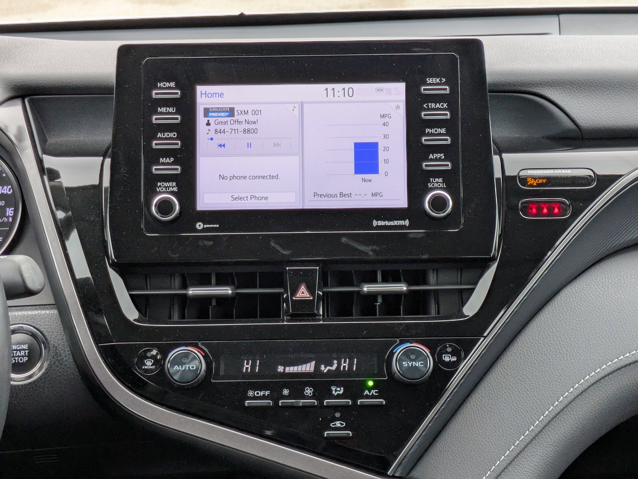 Used 2023 Toyota Camry SE image 18