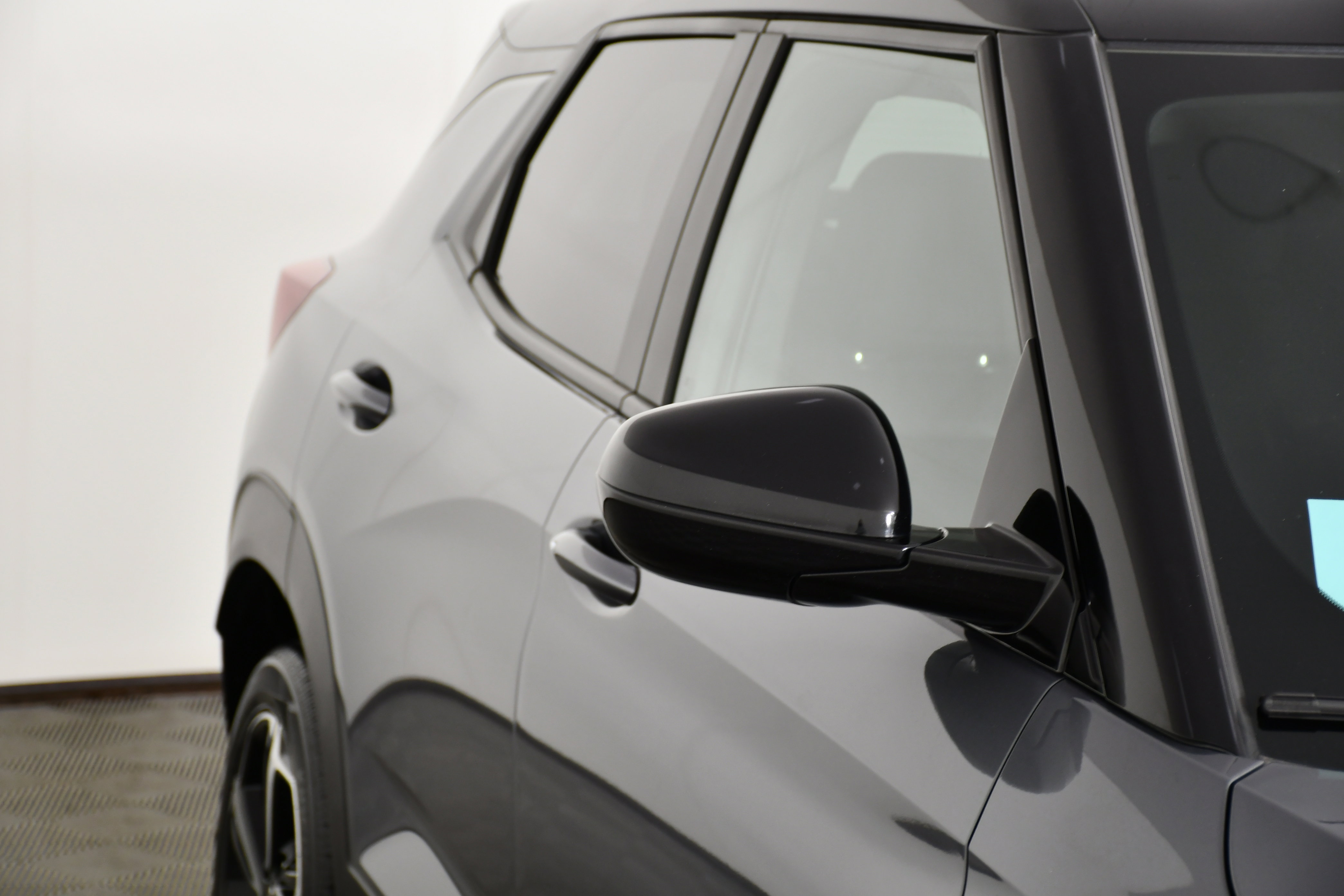 Used 2021 Chevrolet TrailBlazer RS w/ Sun and Liftgate Package image 14