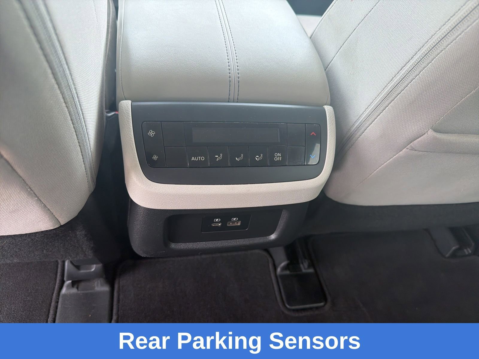 Used 2023 Nissan Pathfinder SV AWD/4WD image 18