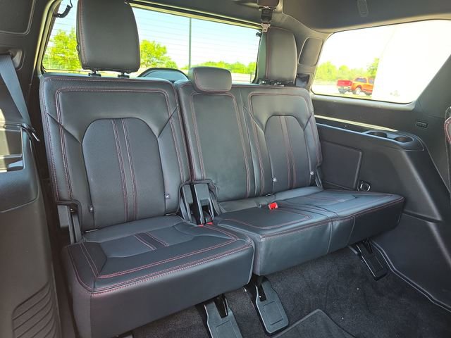 Used 2022 Ford Expedition Limited AWD/4WD image 13