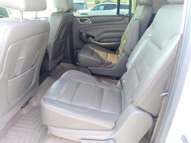 Used 2016 GMC Yukon XL Denali w/ Open Road Package AWD/4WD image 15
