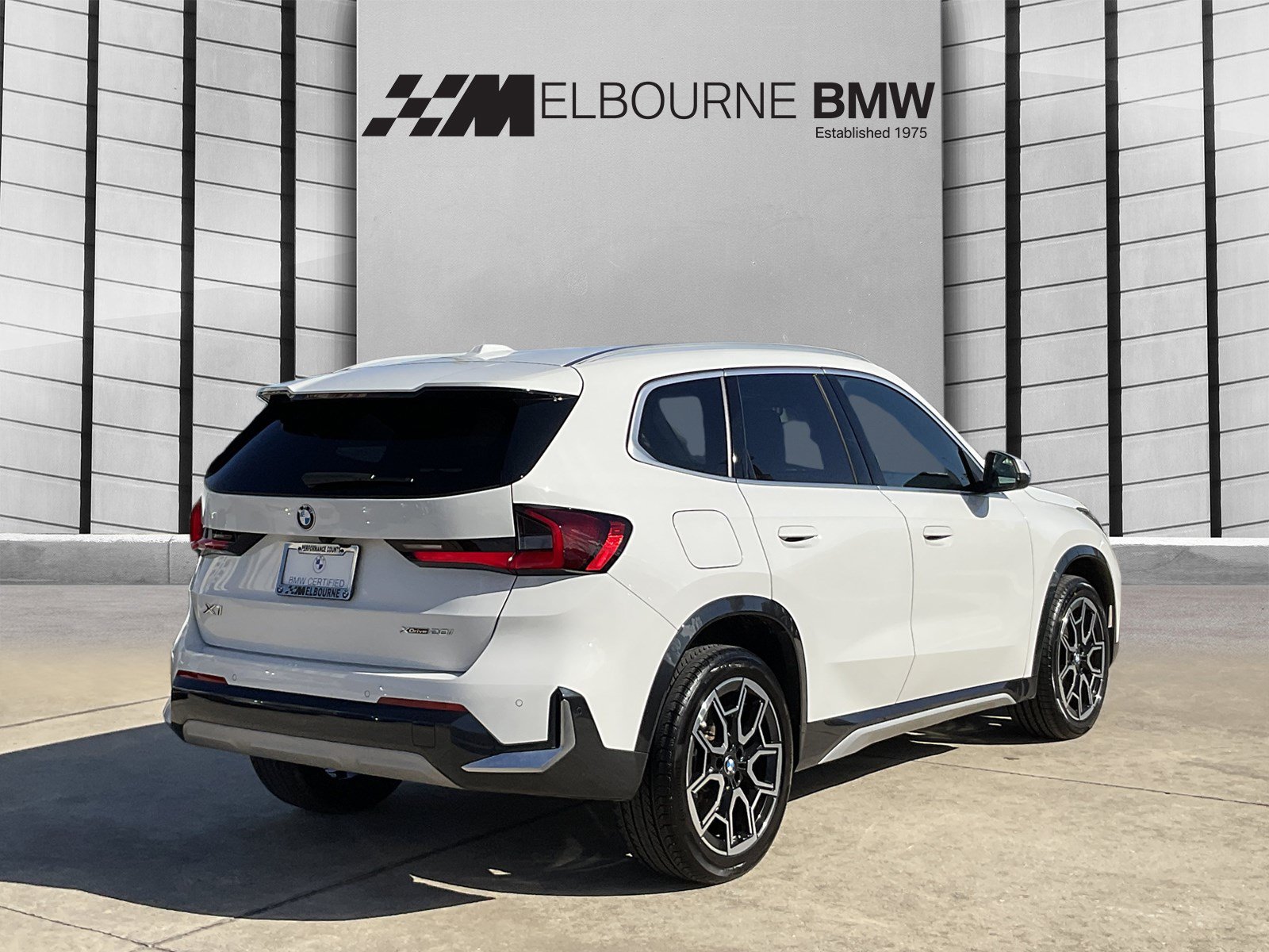 Certified 2023 BMW X1 xDrive28i w/ Convenience Package AWD/4WD image 4