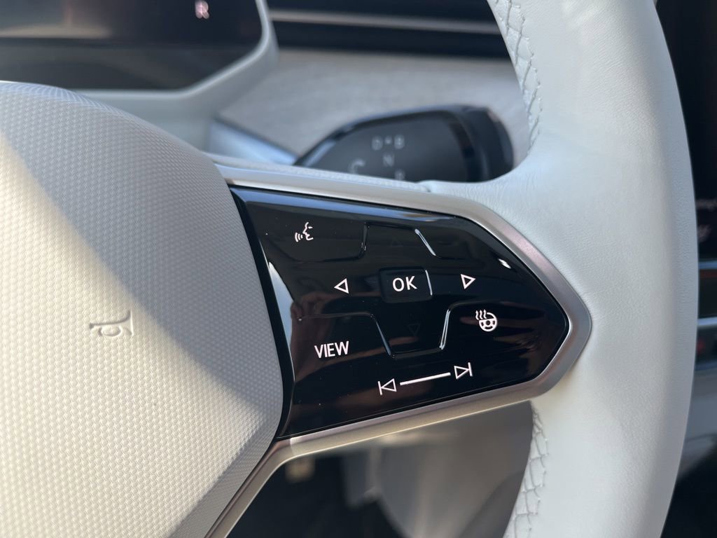 New 2025 Volkswagen ID. Buzz 1st Edition image 17